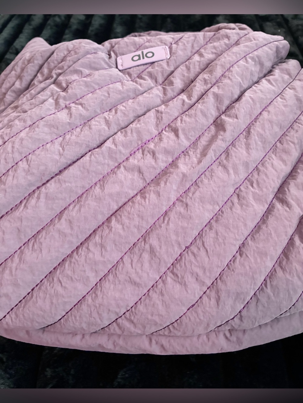 NWT! Alo Quilted Puff Plum Tote Bag / Purse - Picture 6 of 7